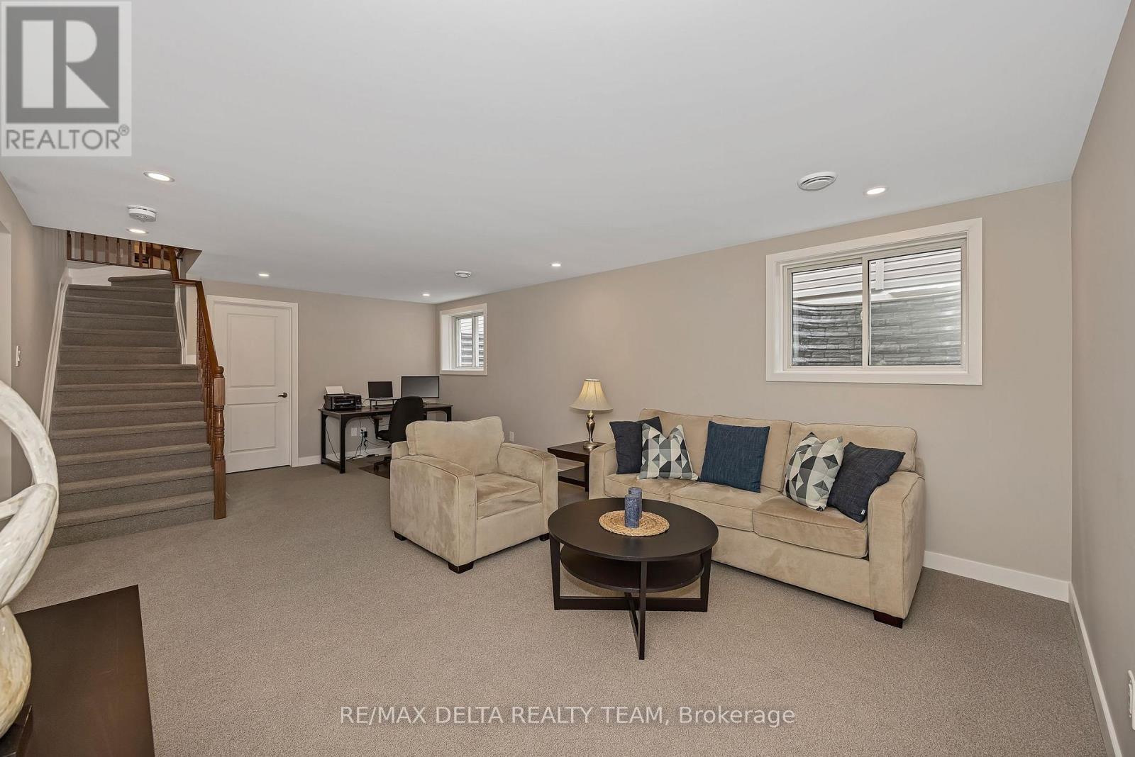 161 BRISTOL CRESCENT - 23