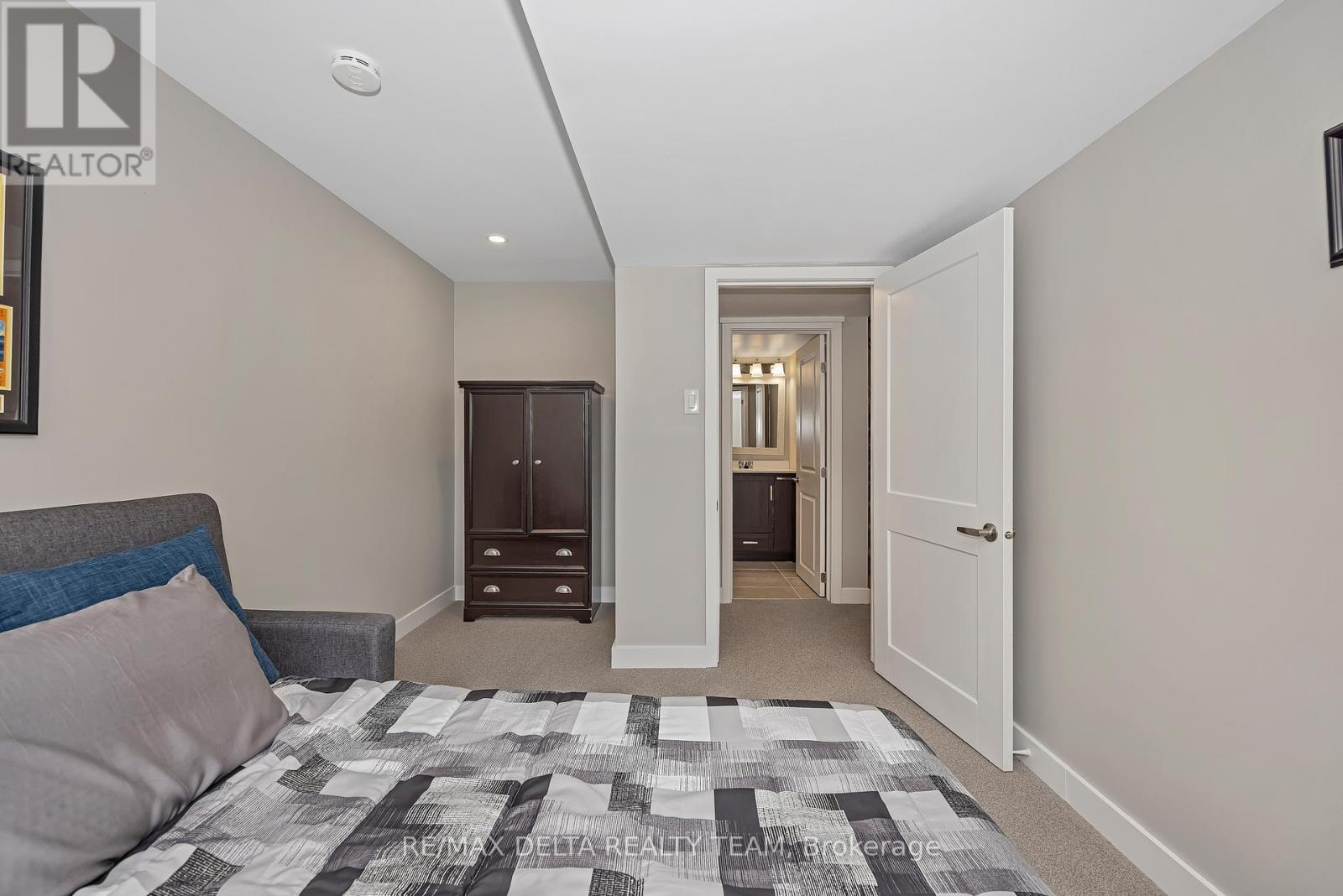 161 BRISTOL CRESCENT - 25