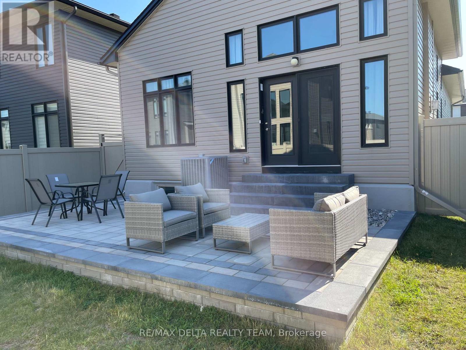 161 BRISTOL CRESCENT - 31