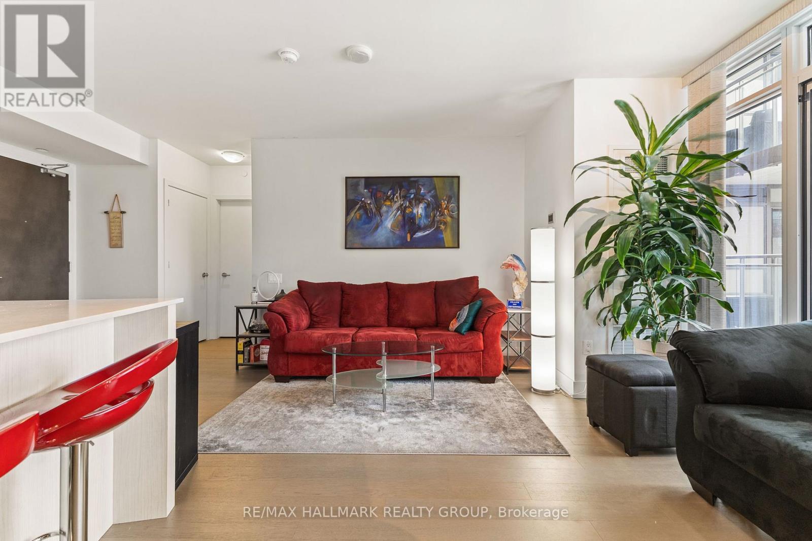 #418 411 MACKAY STREET - 12