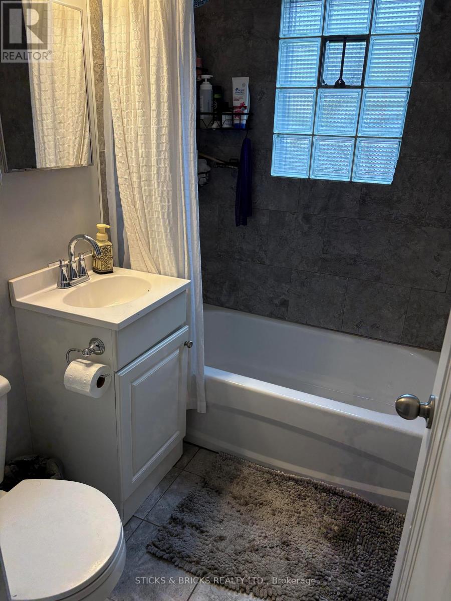 6088 DORCHESTER ROAD - 9