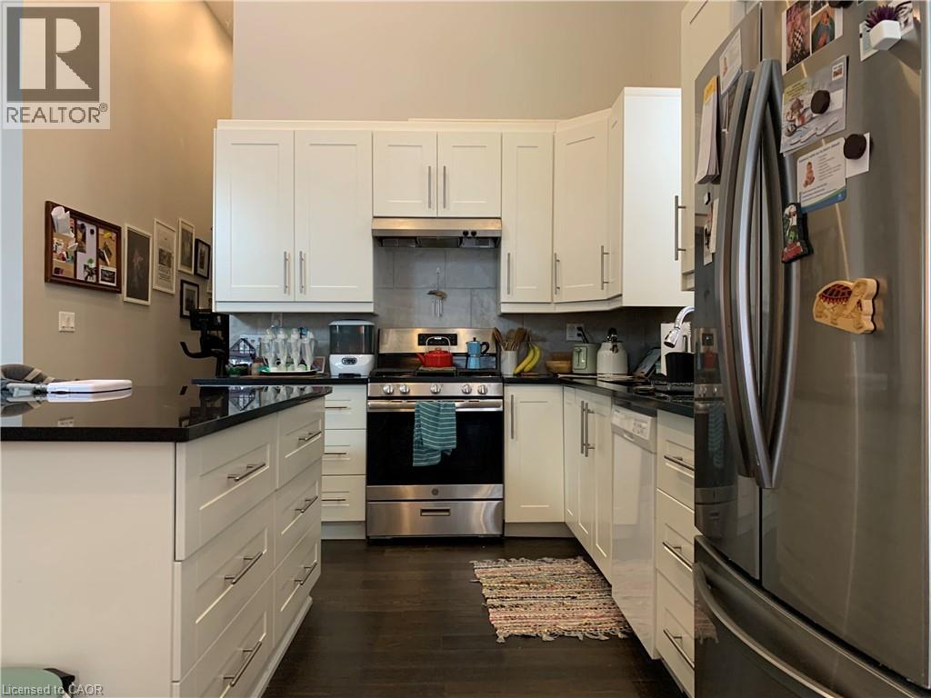 405 MACNAB Street N - 6