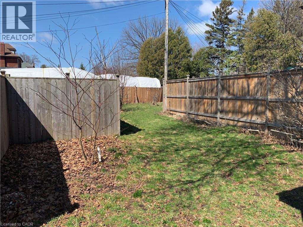 405 MACNAB Street N - 24