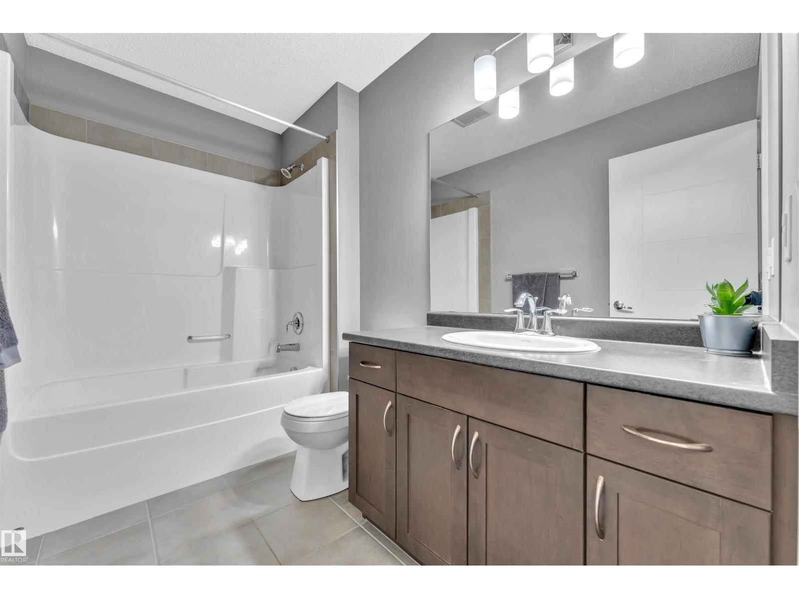 8108 217 ST NW, Edmonton