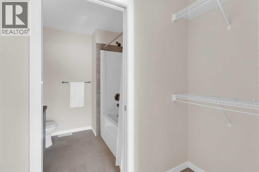 501 River Heights Drive, Cochrane