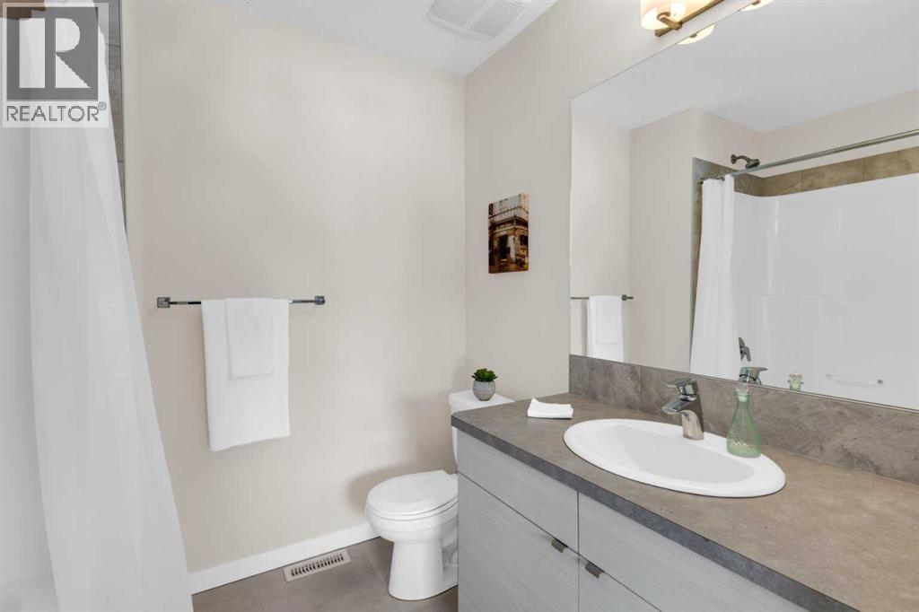 501 River Heights Drive, Cochrane