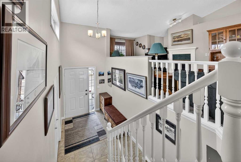 Single Family House Bi-level for Sale in  Douglas Glen Boulevard SE Douglasdale/Glen Calgary 