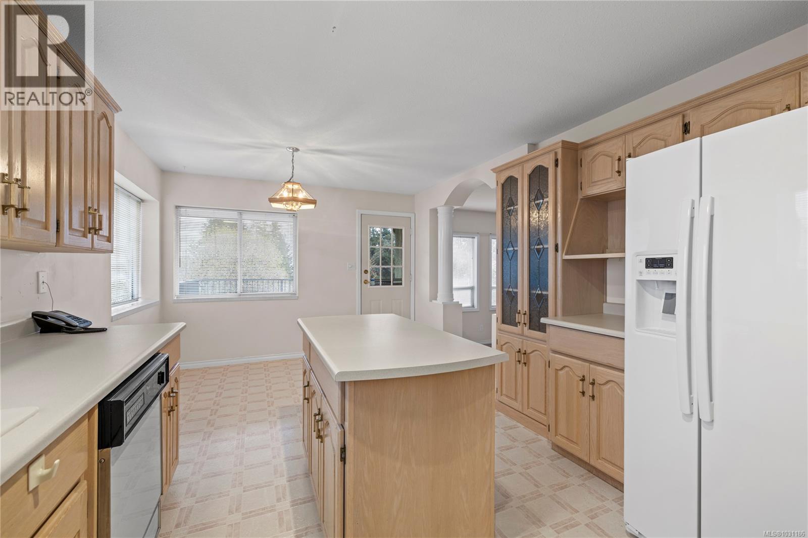 6166 WATERBURY RD - 8