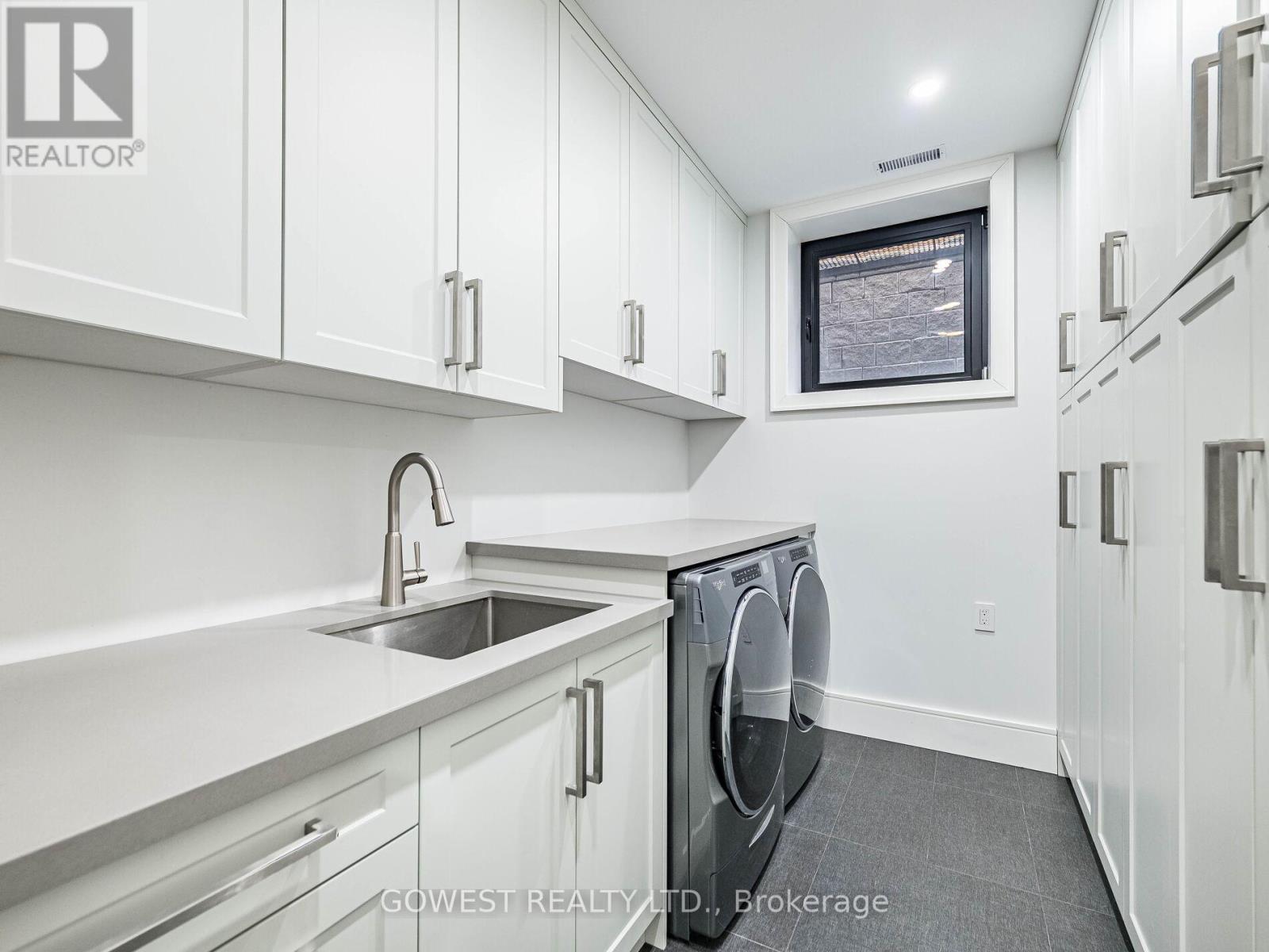 402 NIAR AVENUE — photo 44