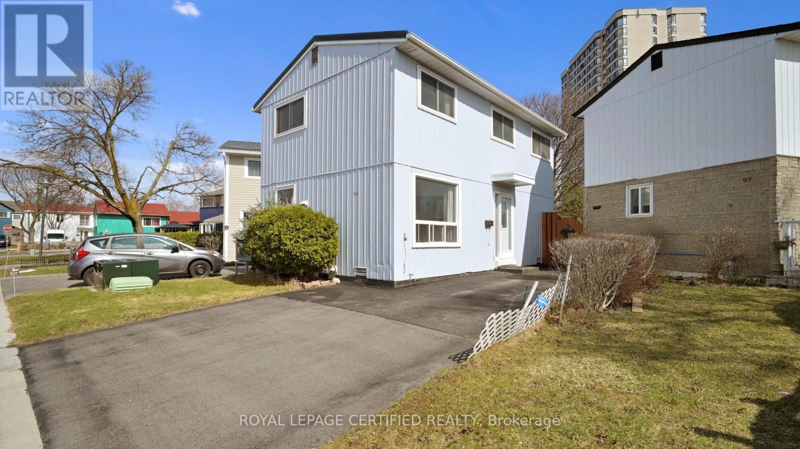 99 HUNTINGWOOD CRESCENT