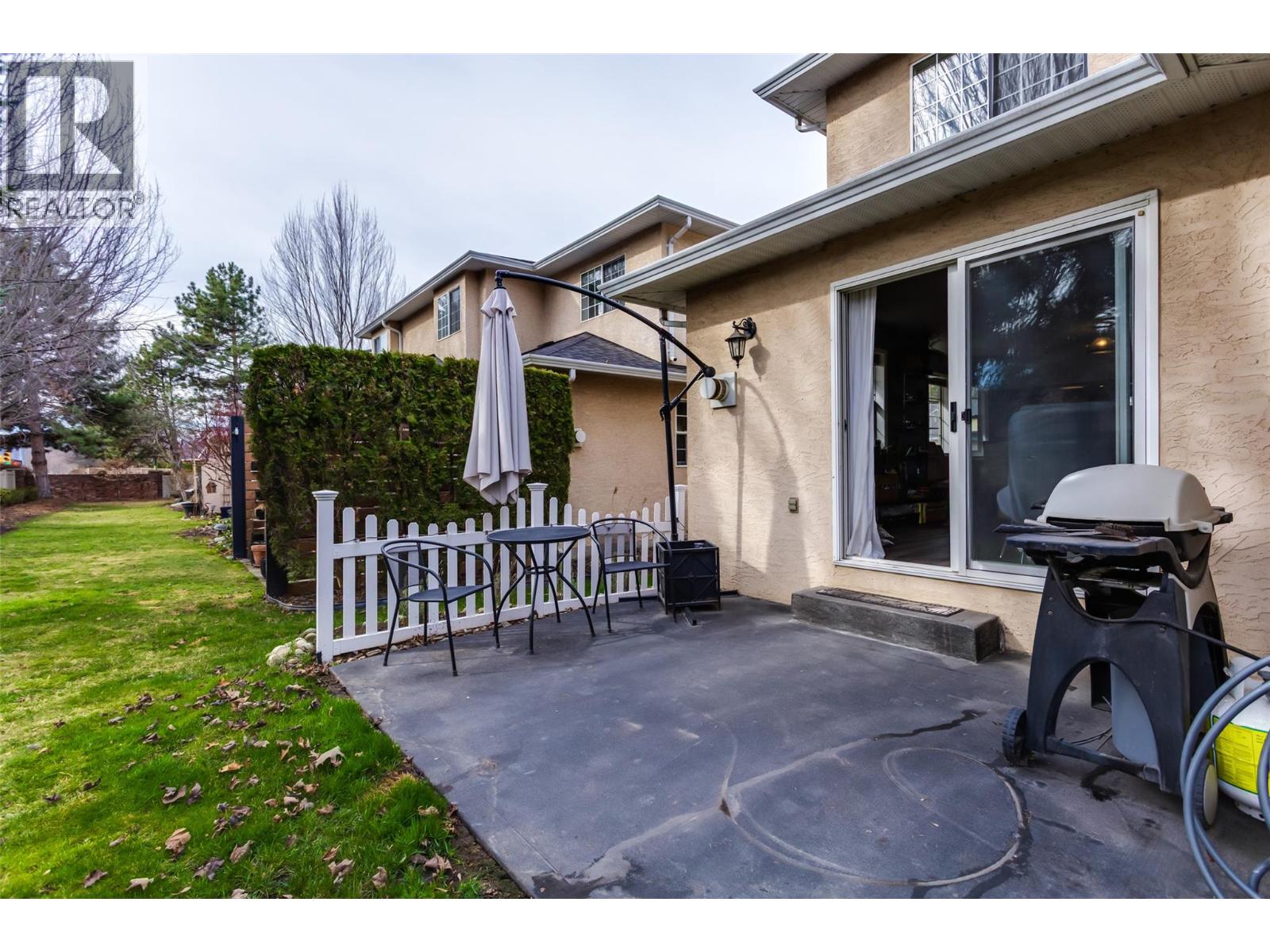 5 527 Yates Road, Kelowna