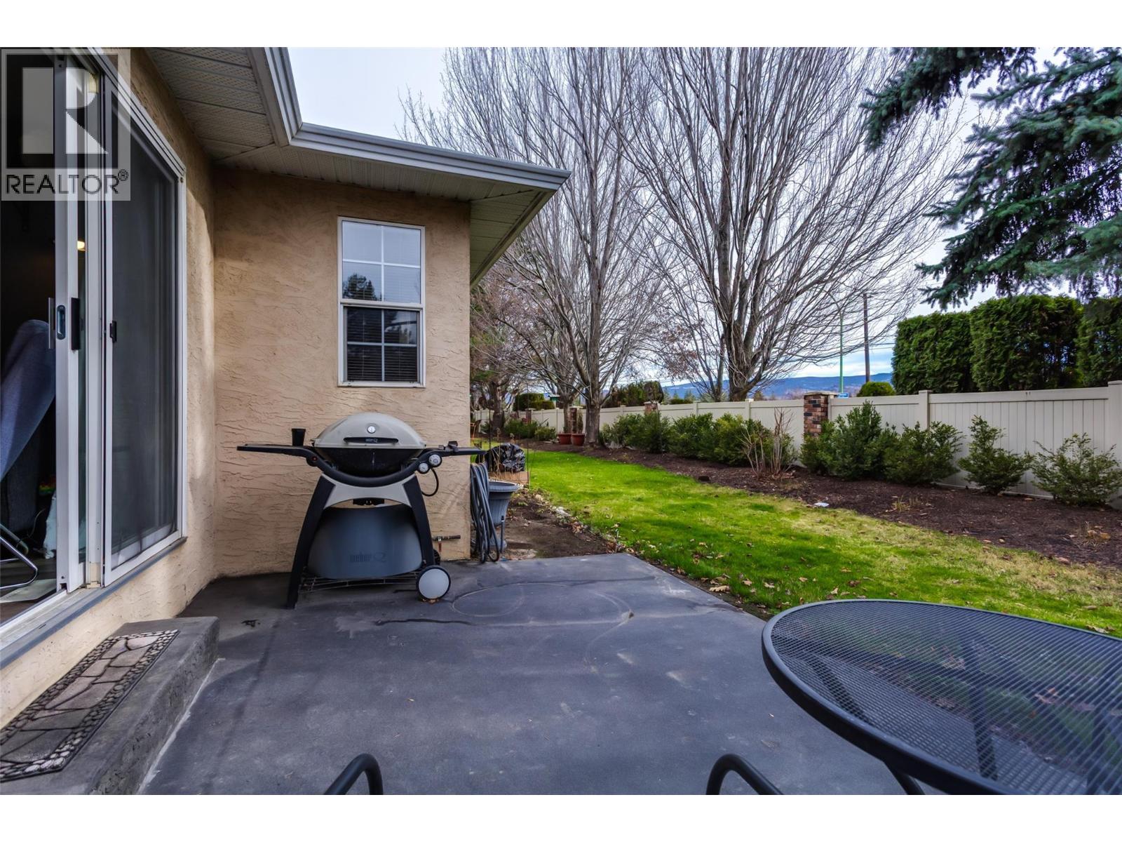 5 527 Yates Road, Kelowna