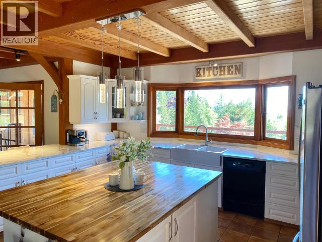 3749 HIGHWAY 101 - 19