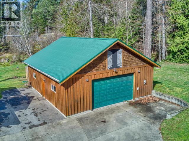 3749 HIGHWAY 101 - 47