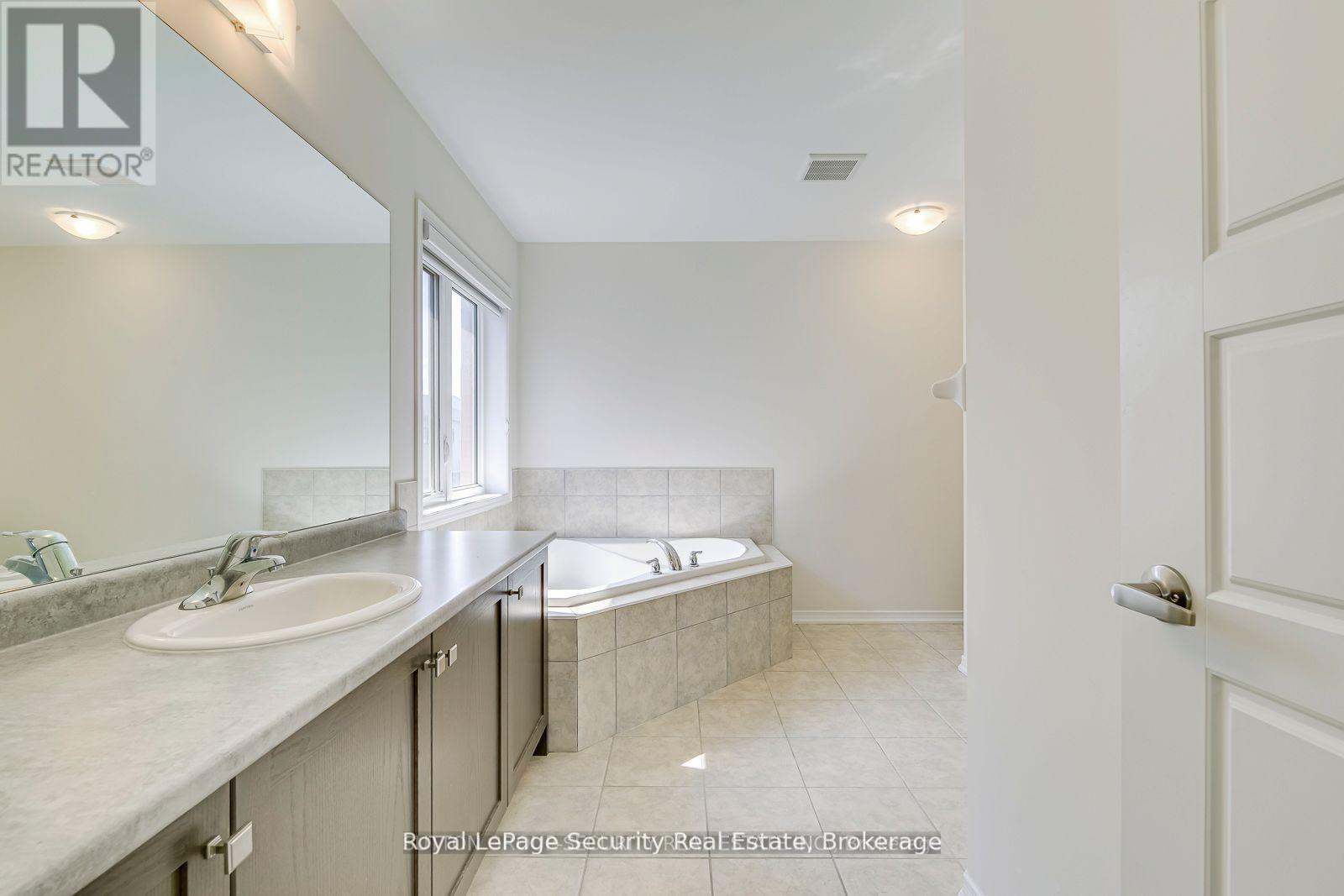 30 WITTEVEEN DRIVE - 26