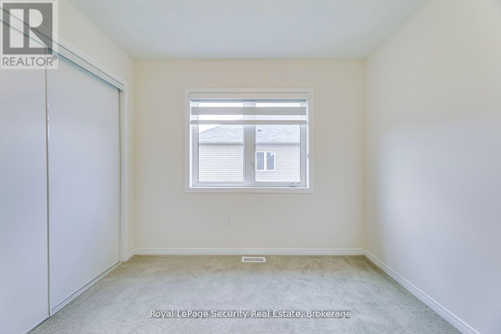 30 WITTEVEEN DRIVE - 40