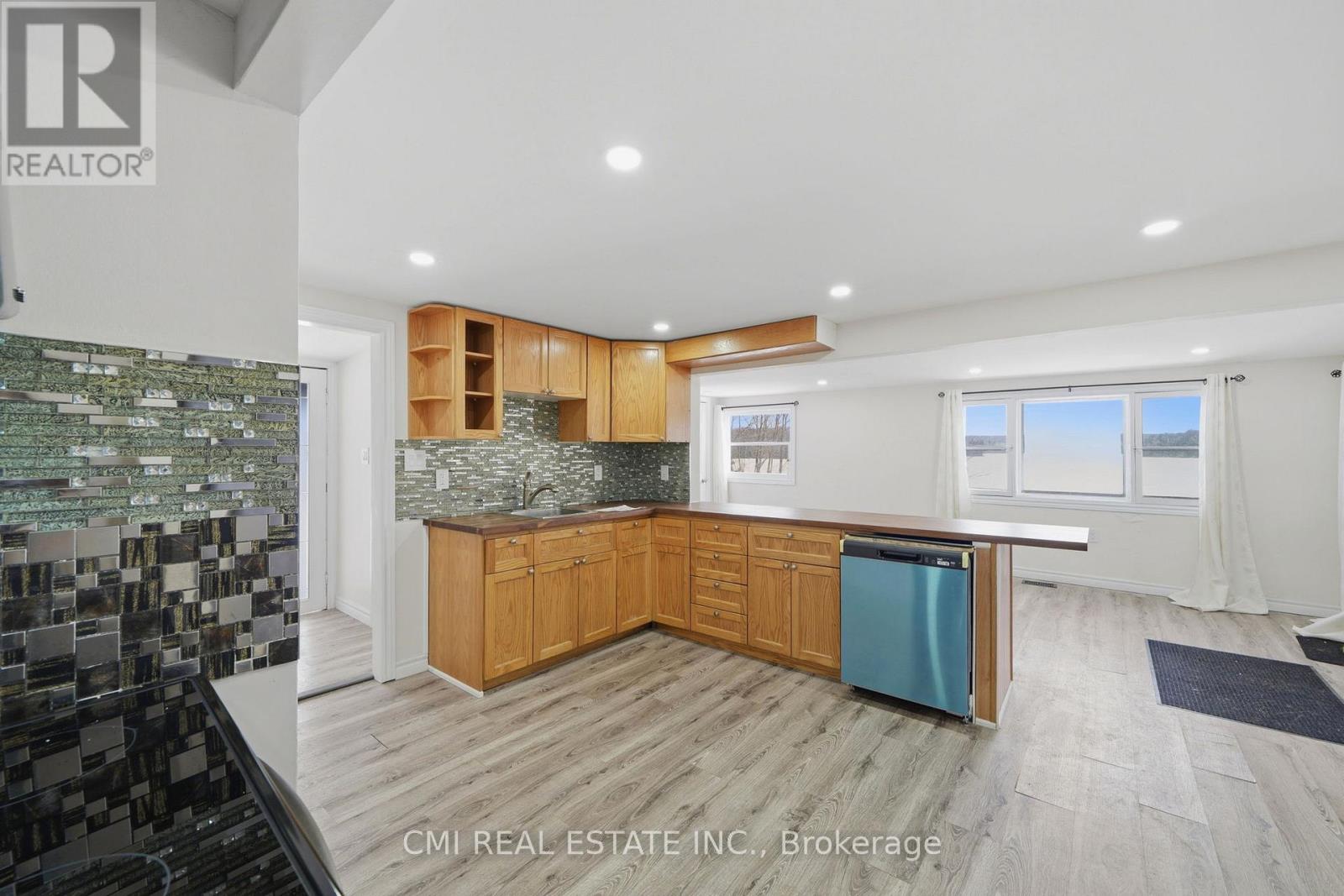 63 SUNNYLEA AVENUE - 11