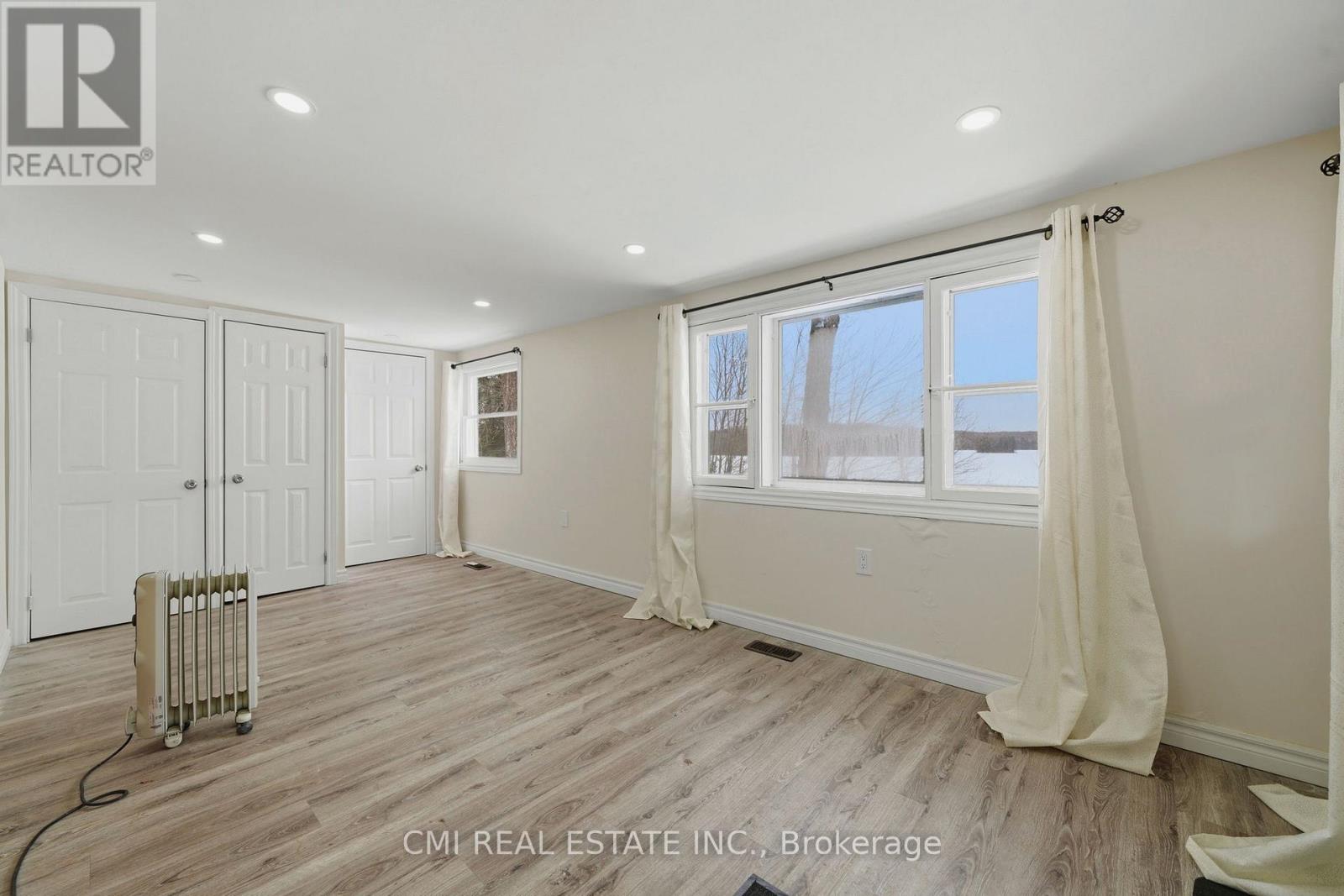 63 SUNNYLEA AVENUE - 13