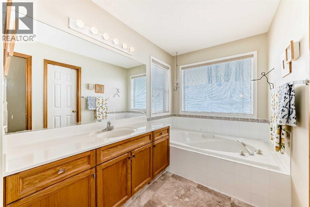 Single Family House for Sale in  Somerset Circle SW Somerset Calgary 