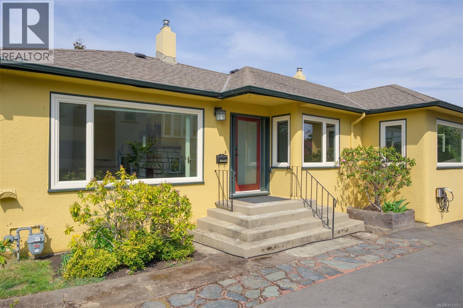  535 Linden Avenue, Victoria