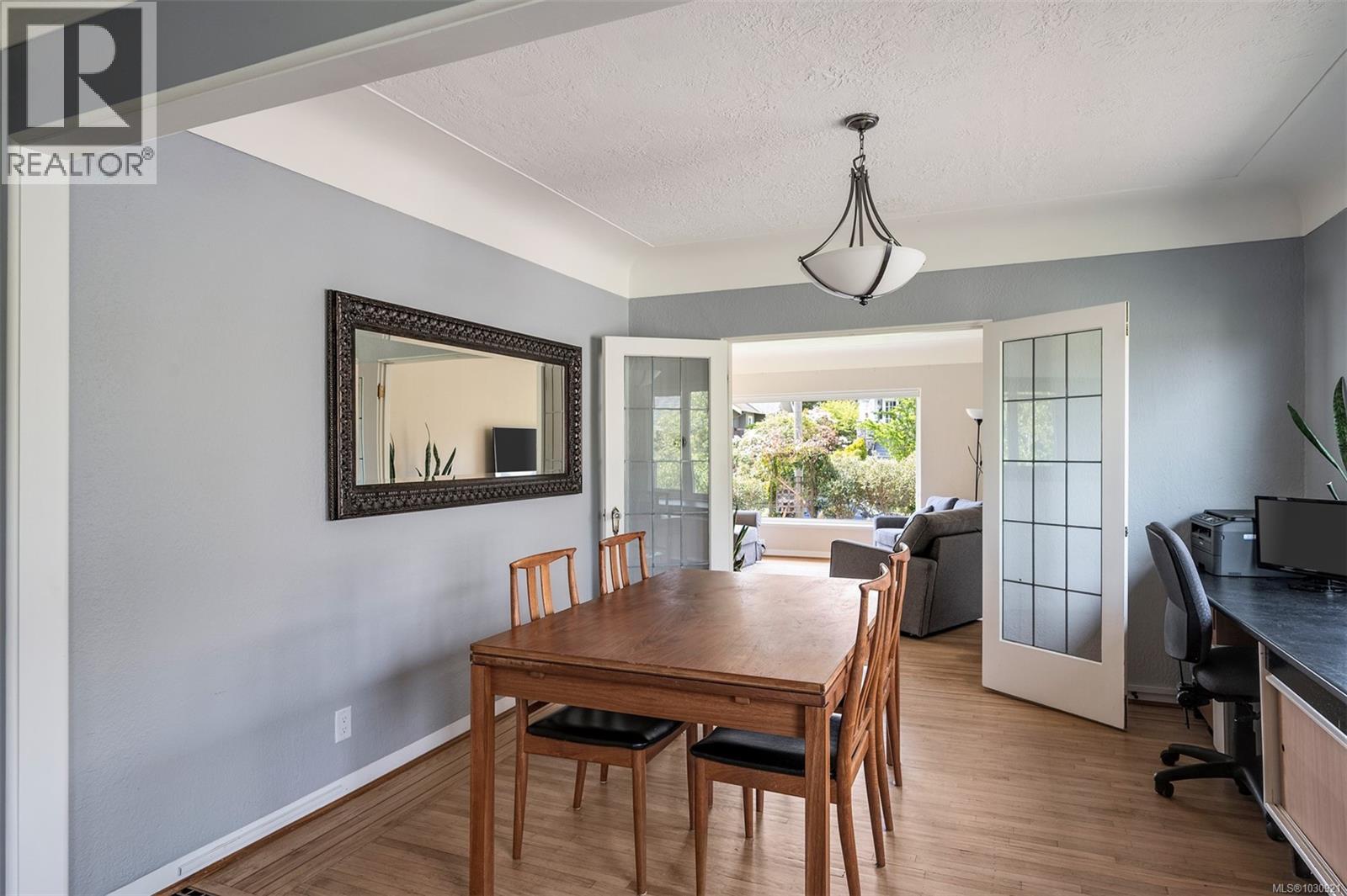  535 Linden Avenue, Victoria