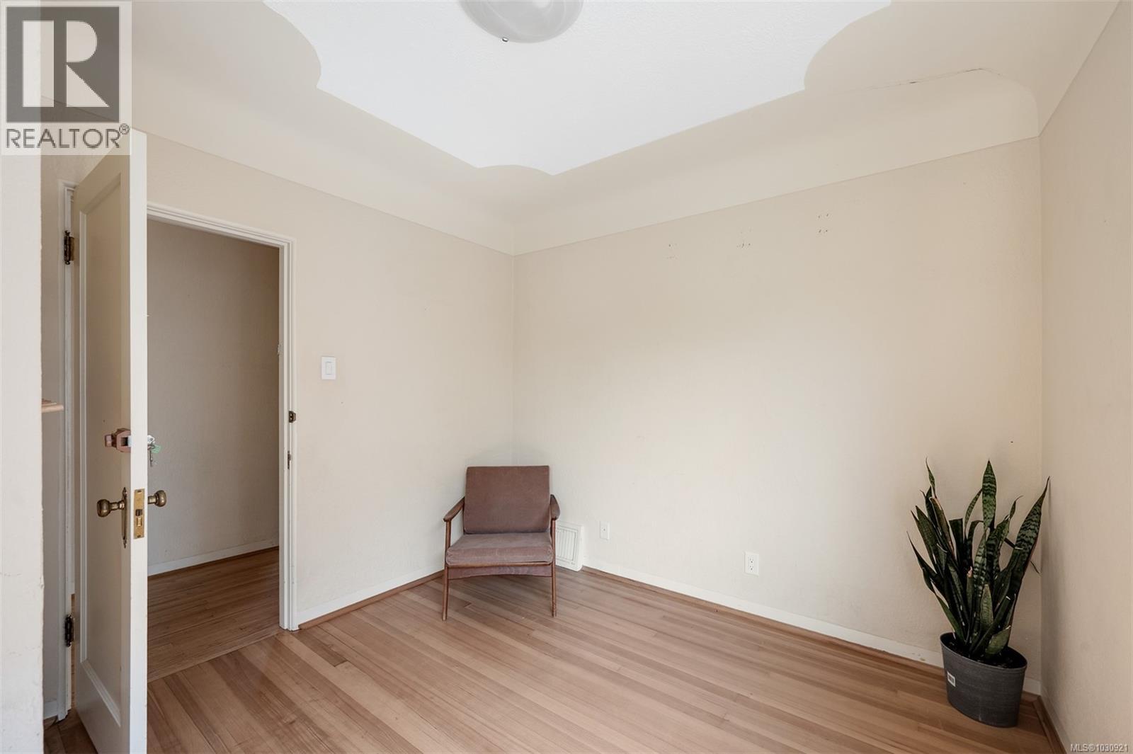  535 Linden Avenue, Victoria