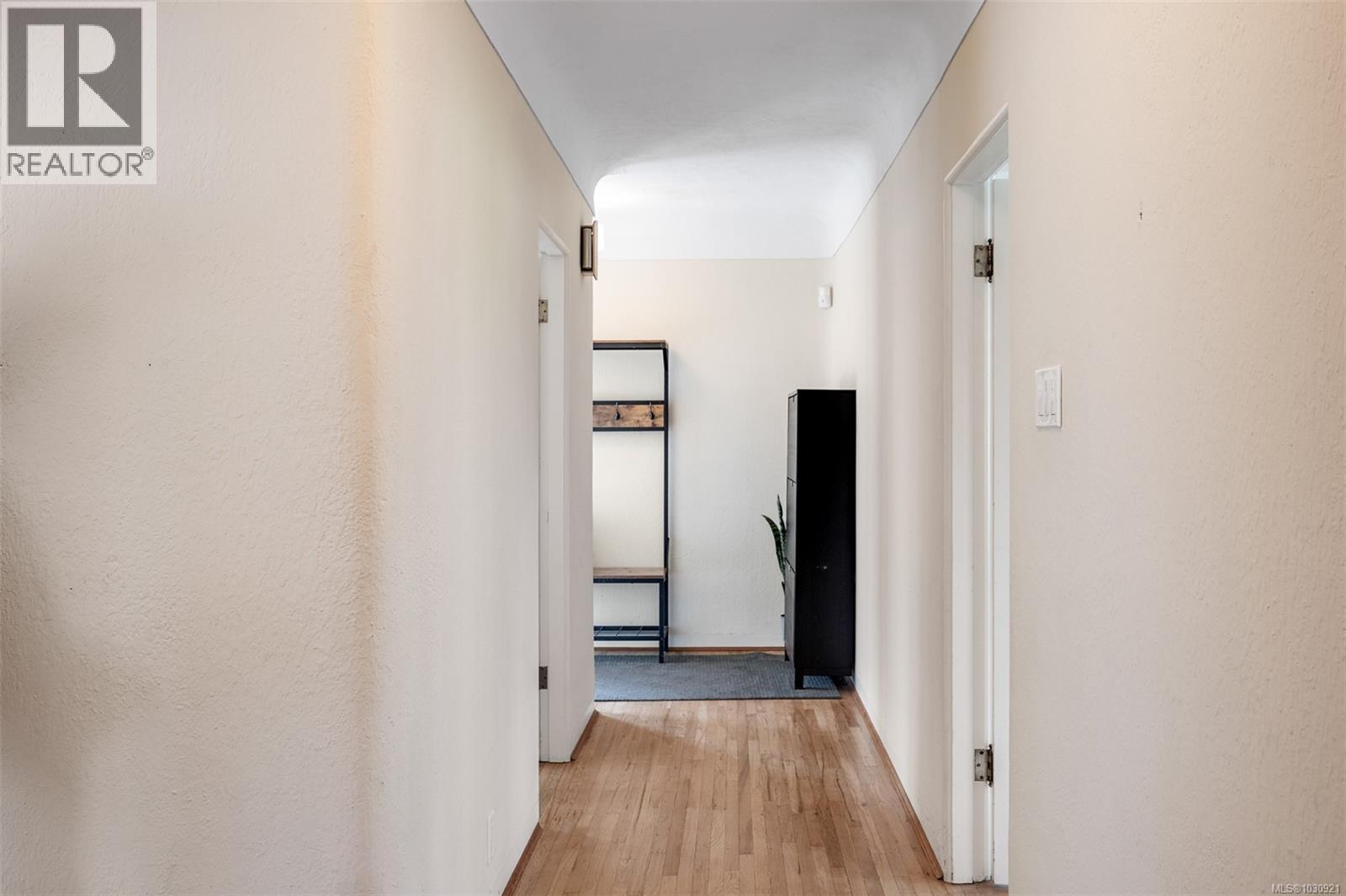  535 Linden Avenue, Victoria