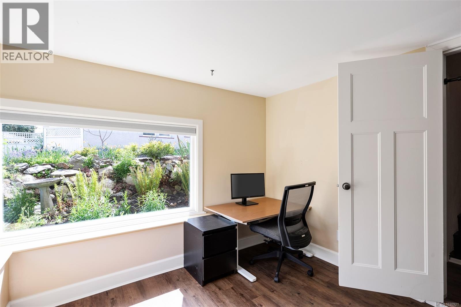  535 Linden Avenue, Victoria