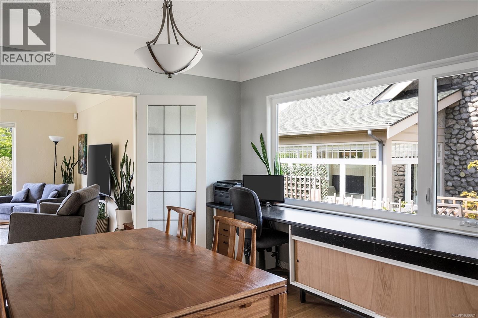  535 Linden Avenue, Victoria