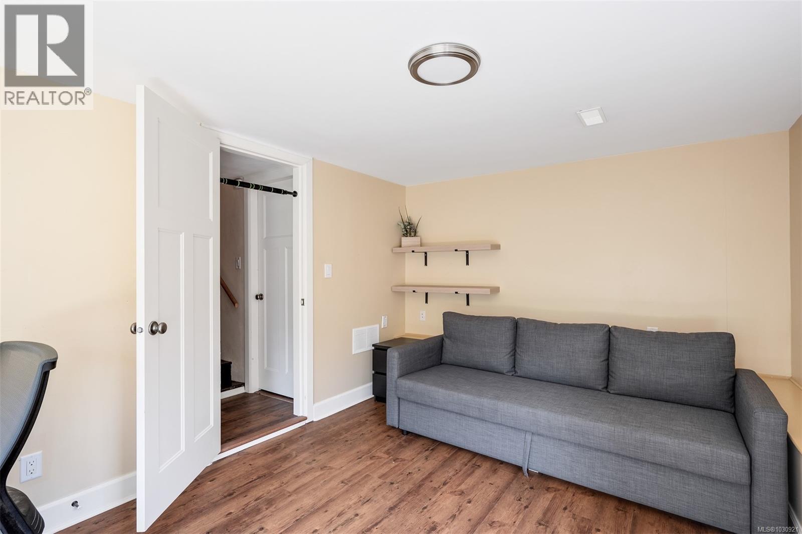  535 Linden Avenue, Victoria