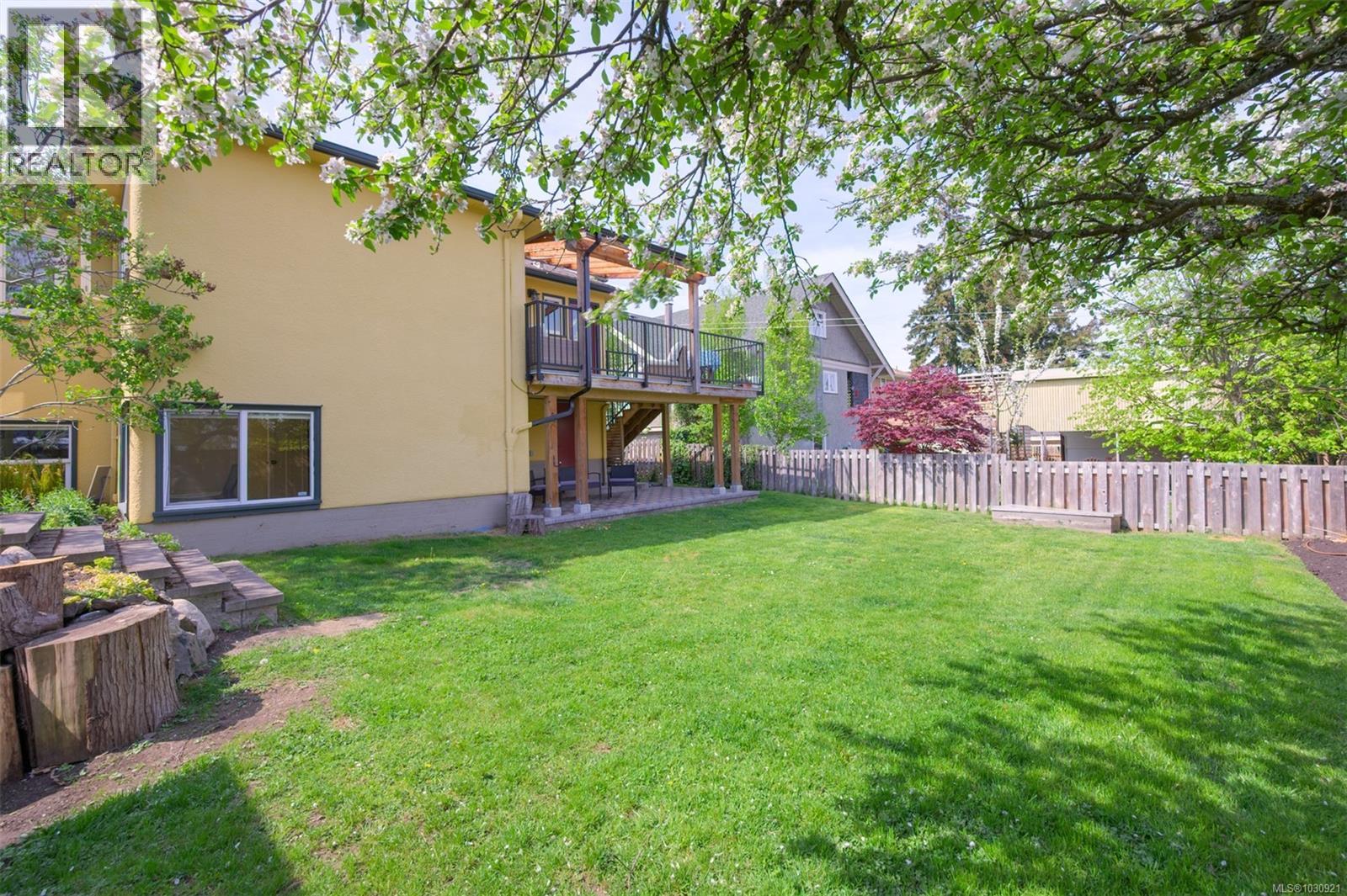  535 Linden Avenue, Victoria