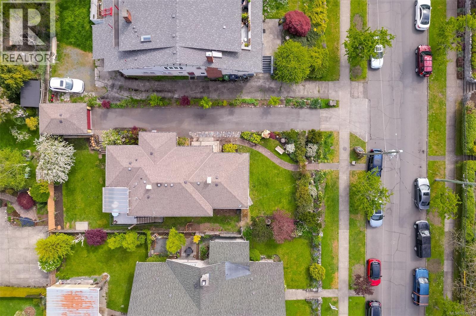  535 Linden Avenue, Victoria