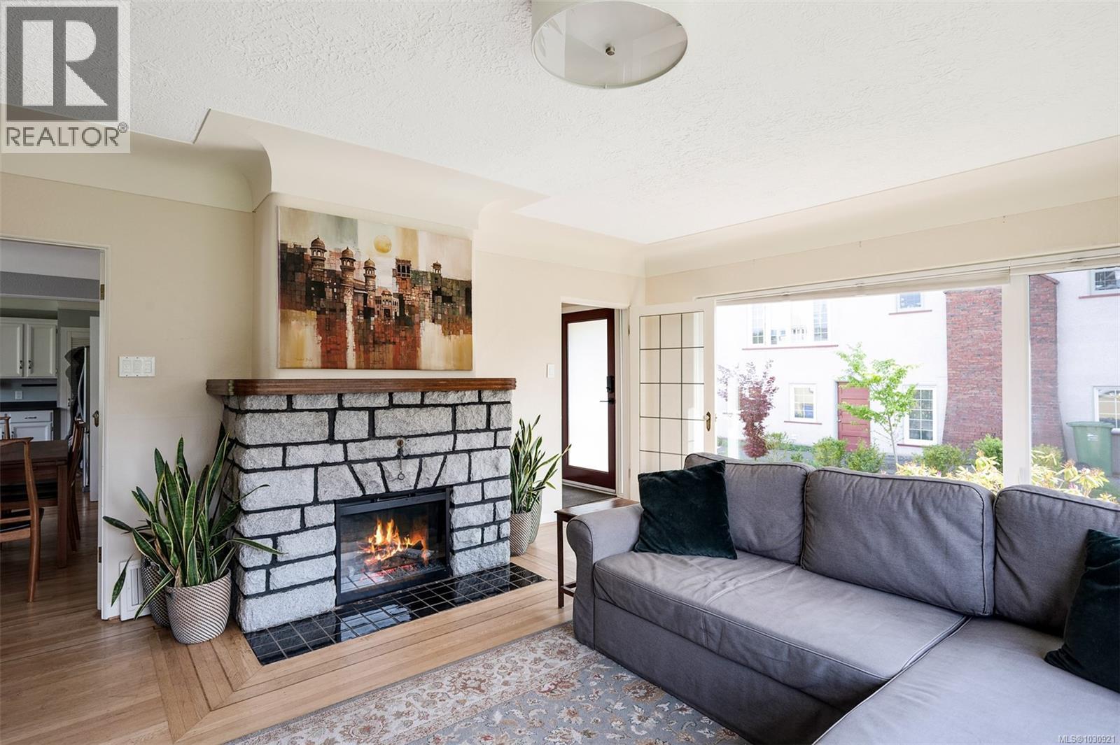  535 Linden Avenue, Victoria