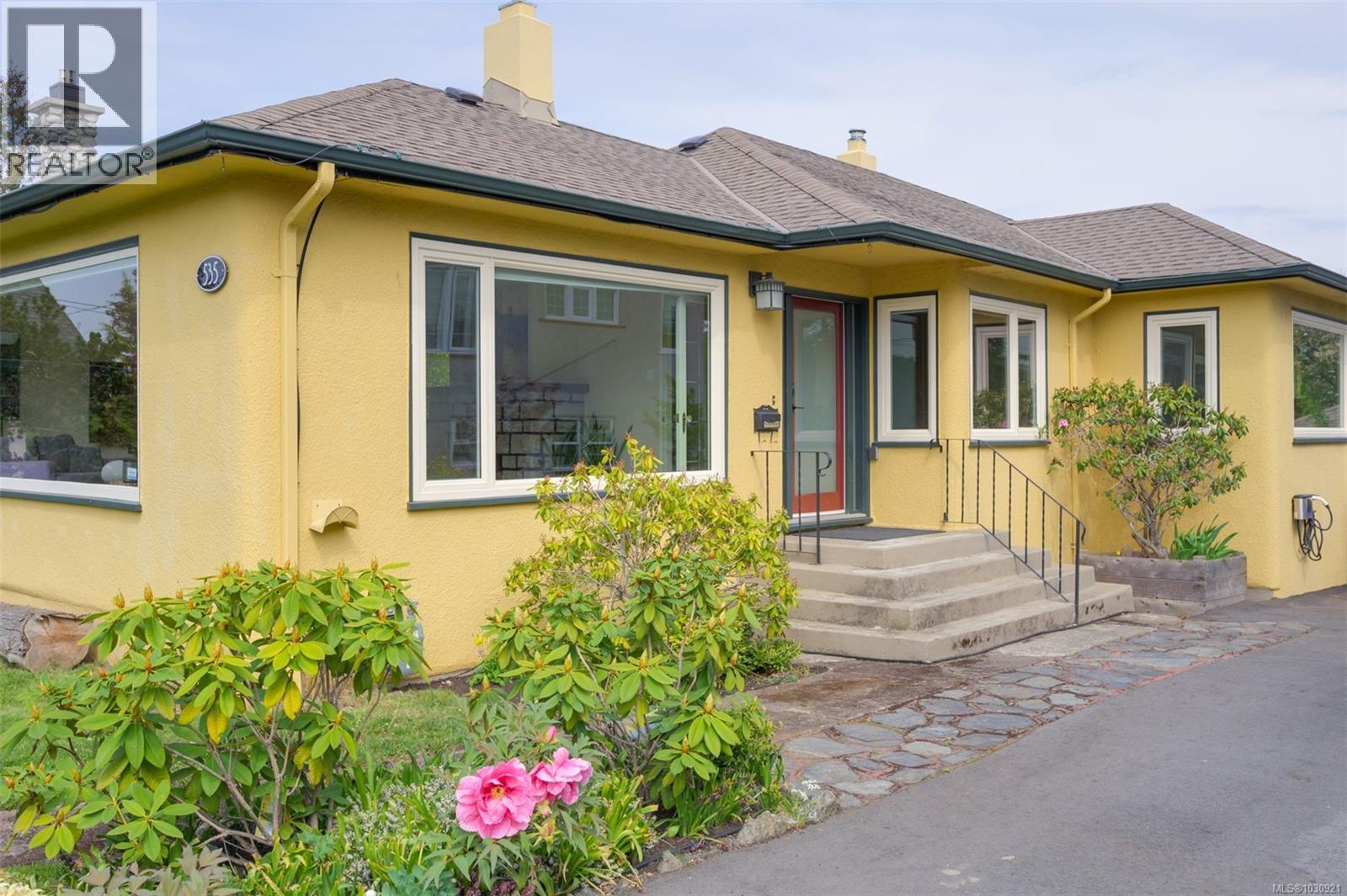  535 Linden Avenue, Victoria