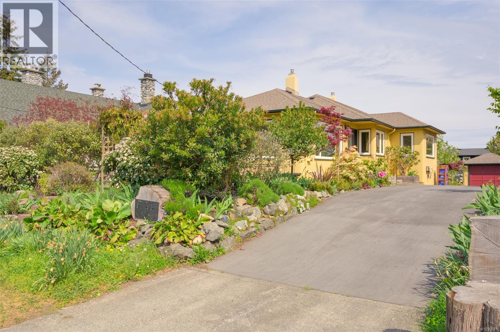  535 Linden Avenue, Victoria