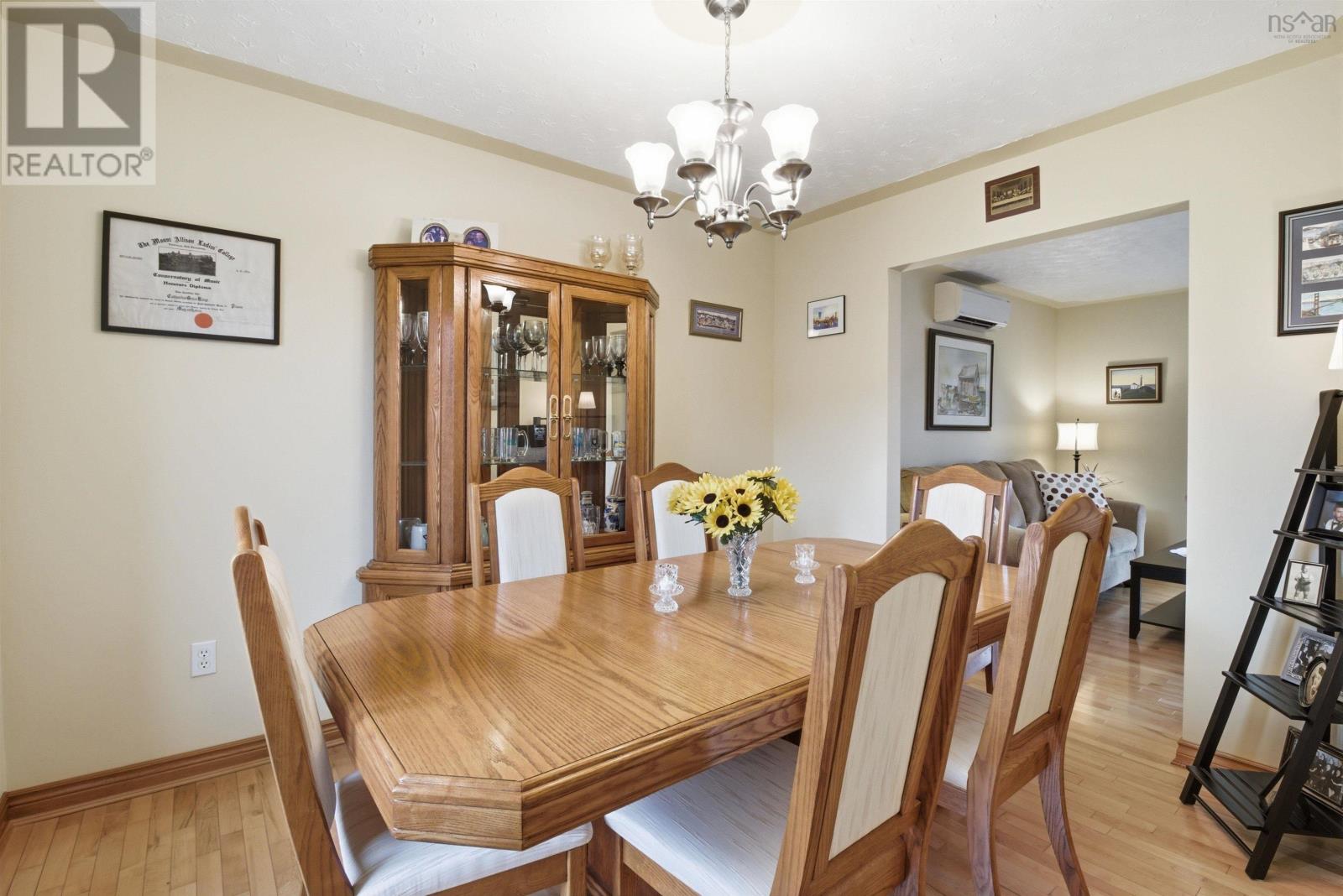 Property 14 of 41 of 9 Amberwood Court