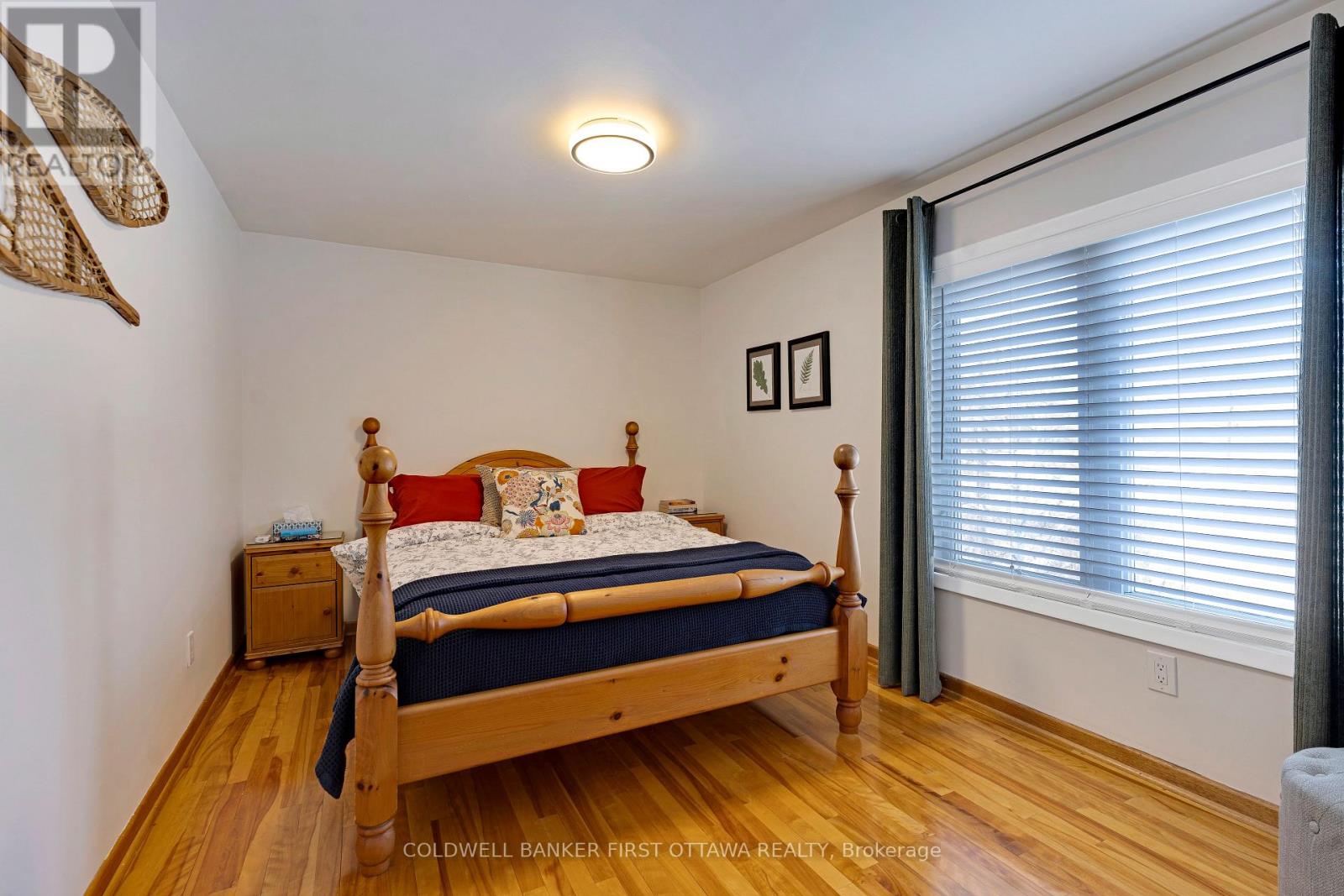 Main floor bedroom - possible as primary bedrm