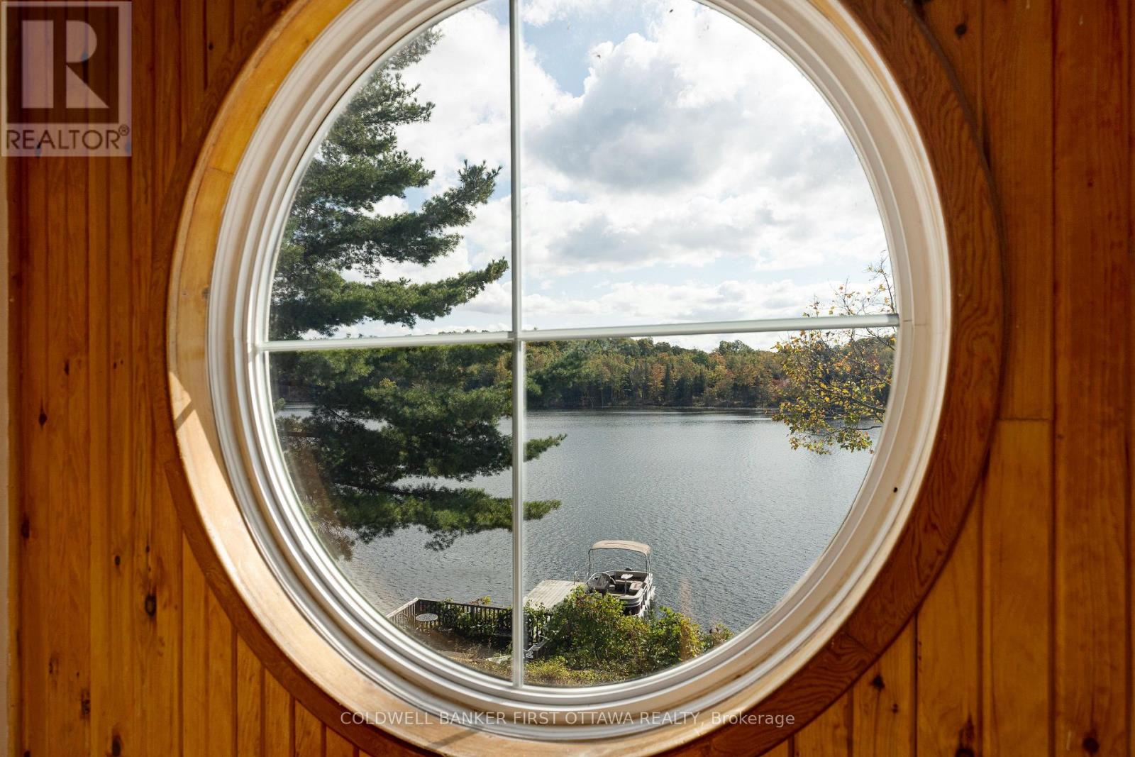 Picture perfect views of the lake