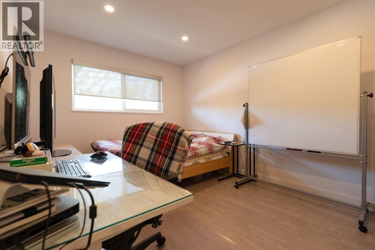 7250-52 NELSON AVENUE, Burnaby