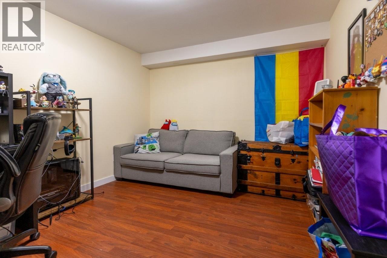 7250-52 NELSON AVENUE, Burnaby