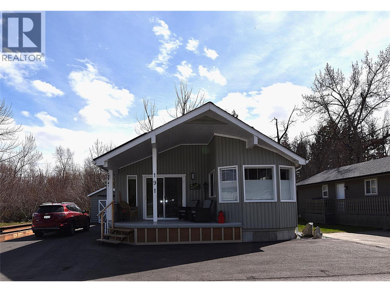 191 Falcon Avenue - 1