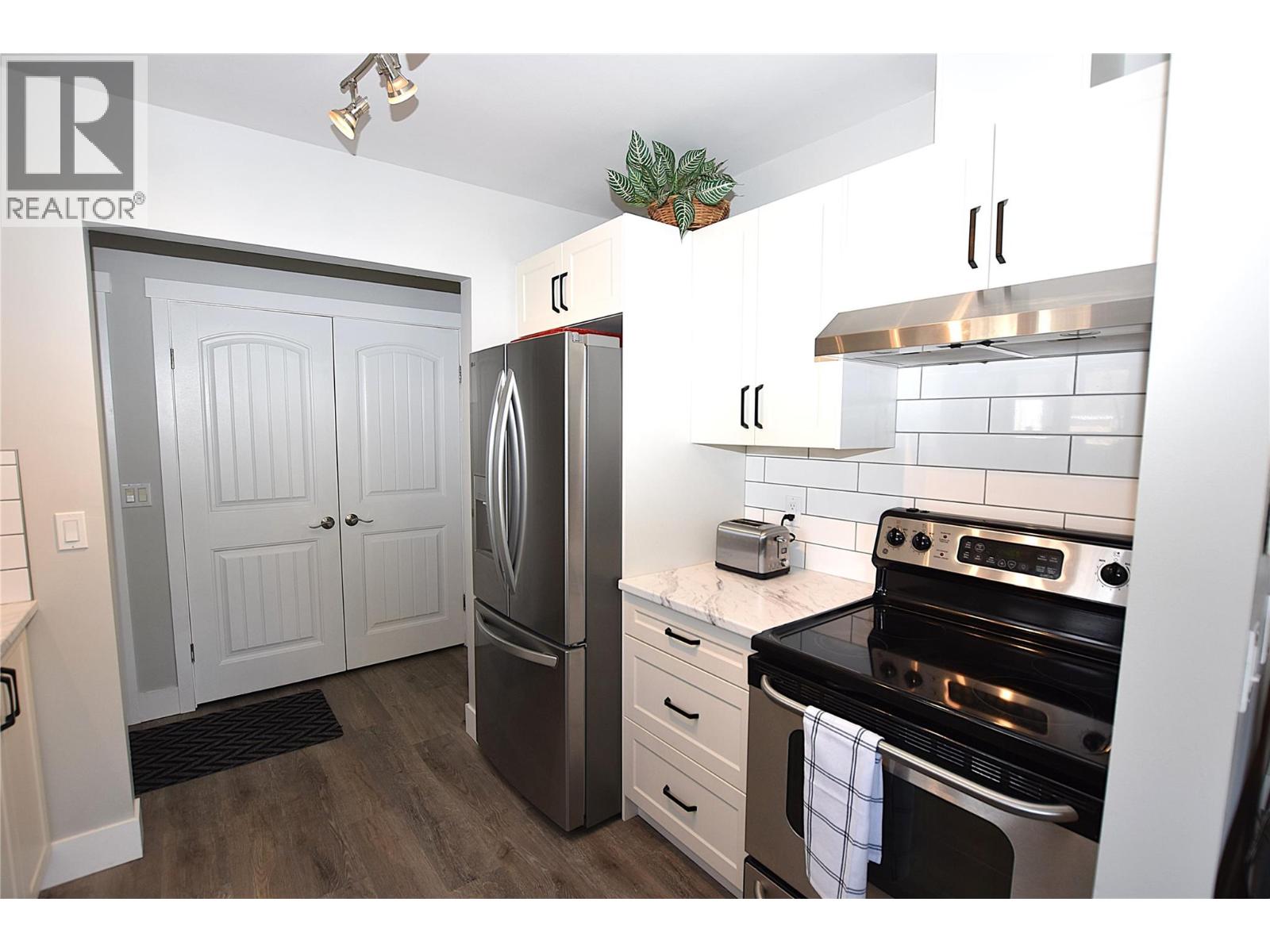 191 Falcon Avenue, Vernon