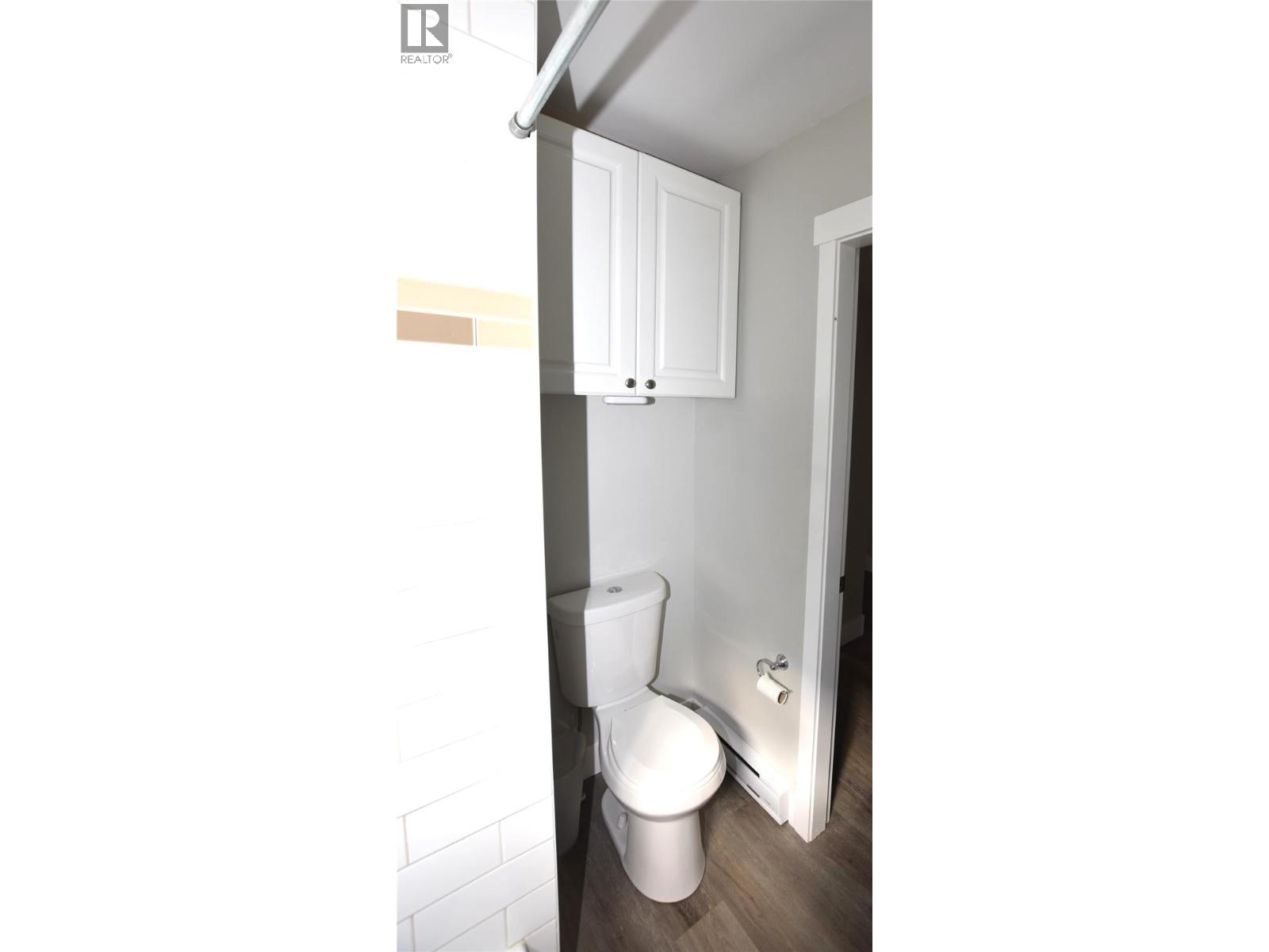191 Falcon Avenue - 29