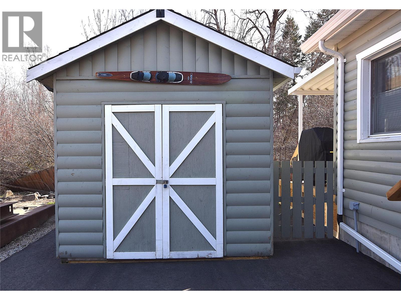 191 Falcon Avenue, Vernon