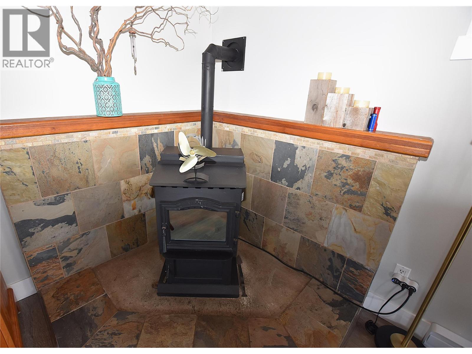 191 Falcon Avenue, Vernon