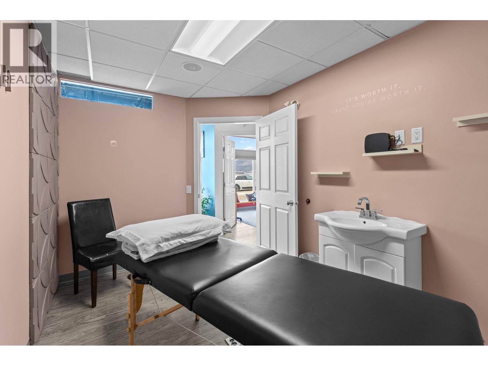 105B 4200 Beach Avenue, Peachland