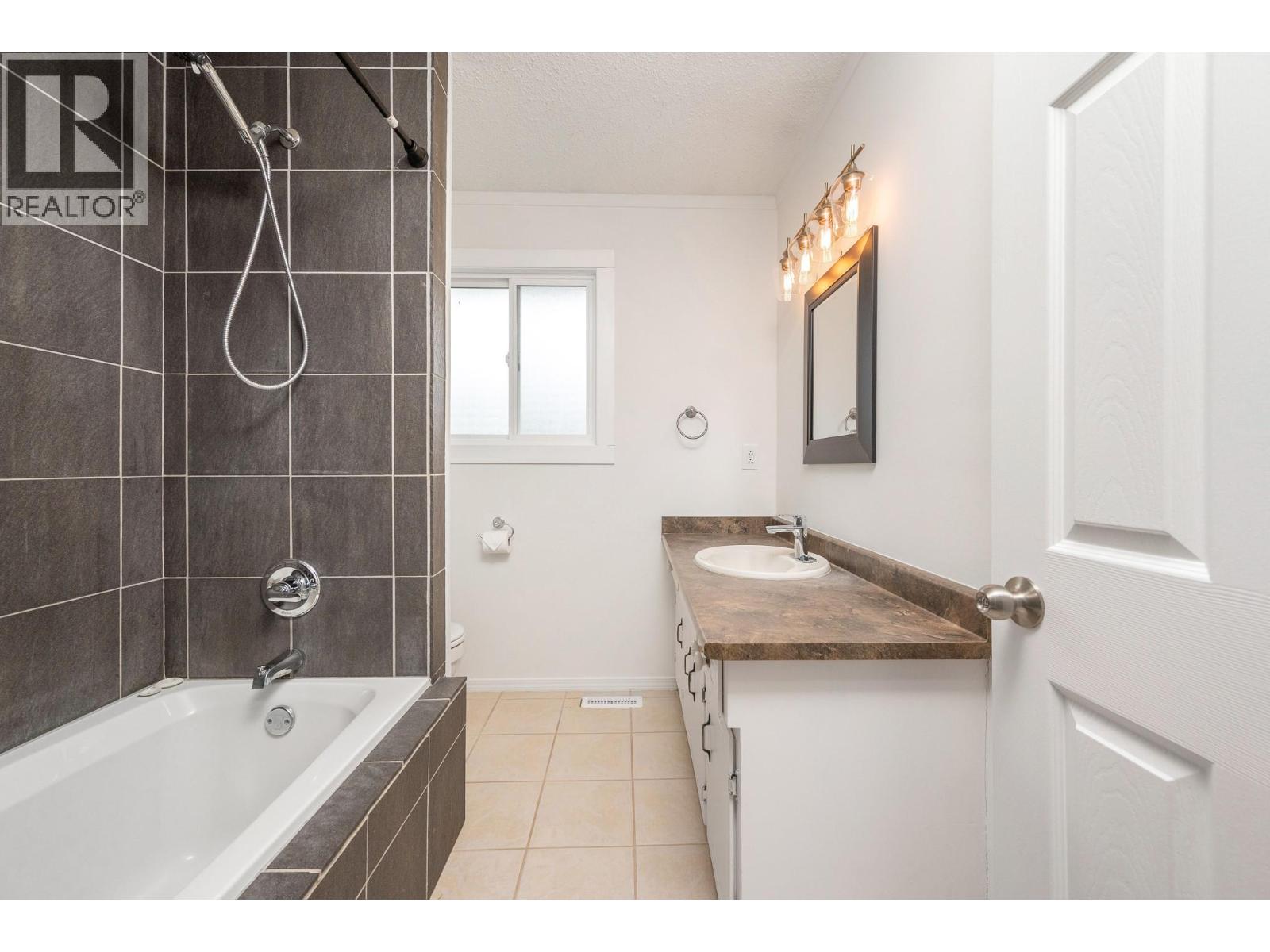 1885 McKenzie Road, Kelowna