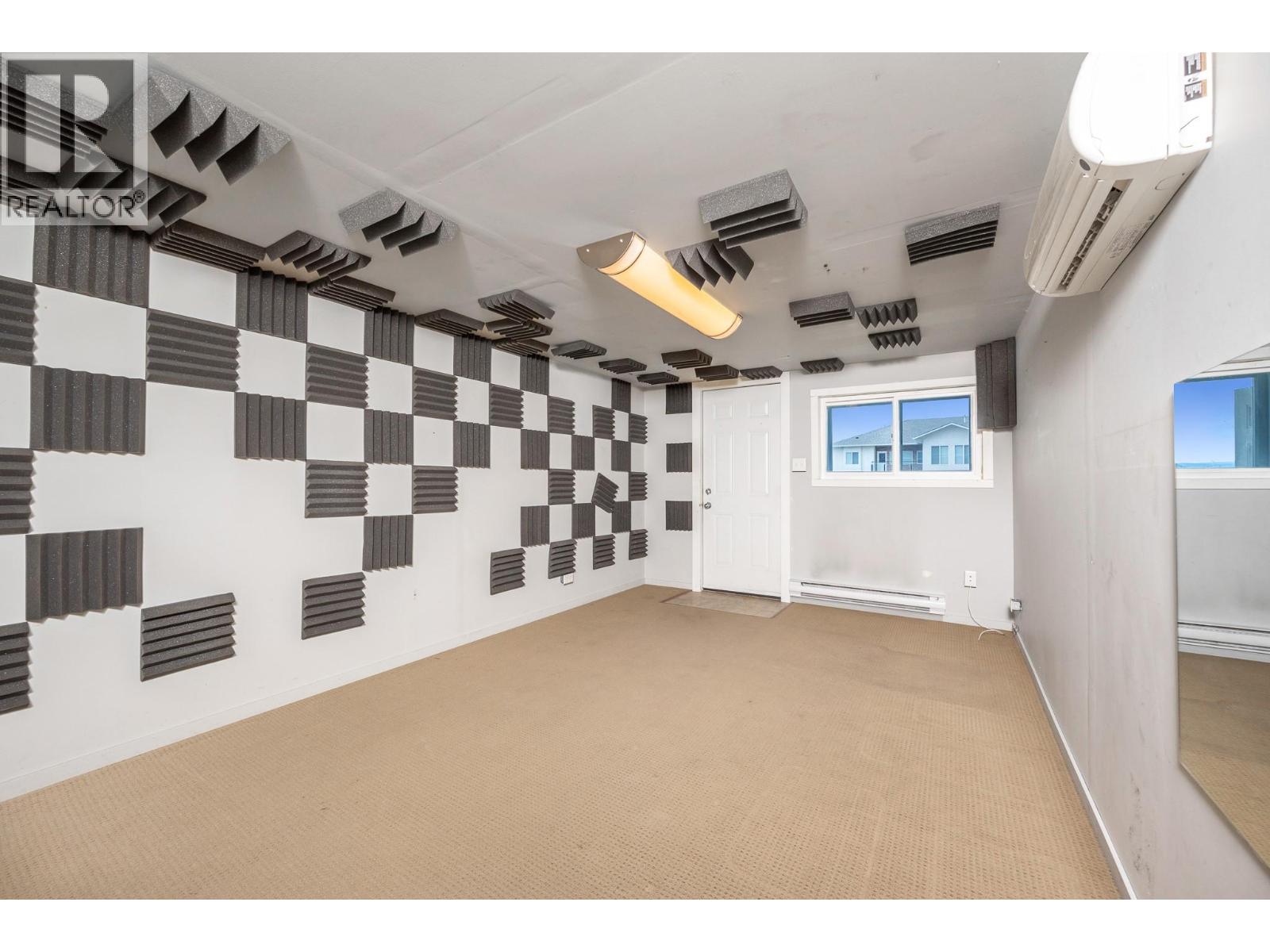 1885 McKenzie Road, Kelowna