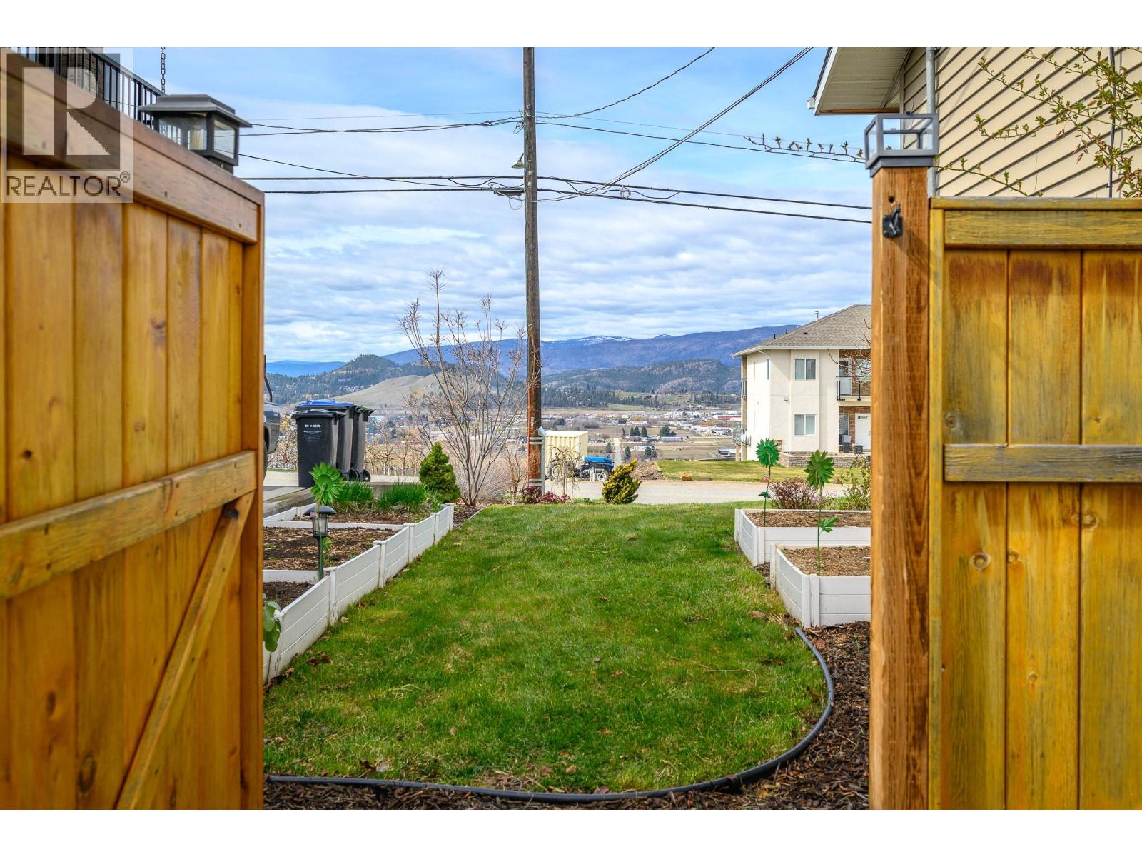 1885 McKenzie Road, Kelowna