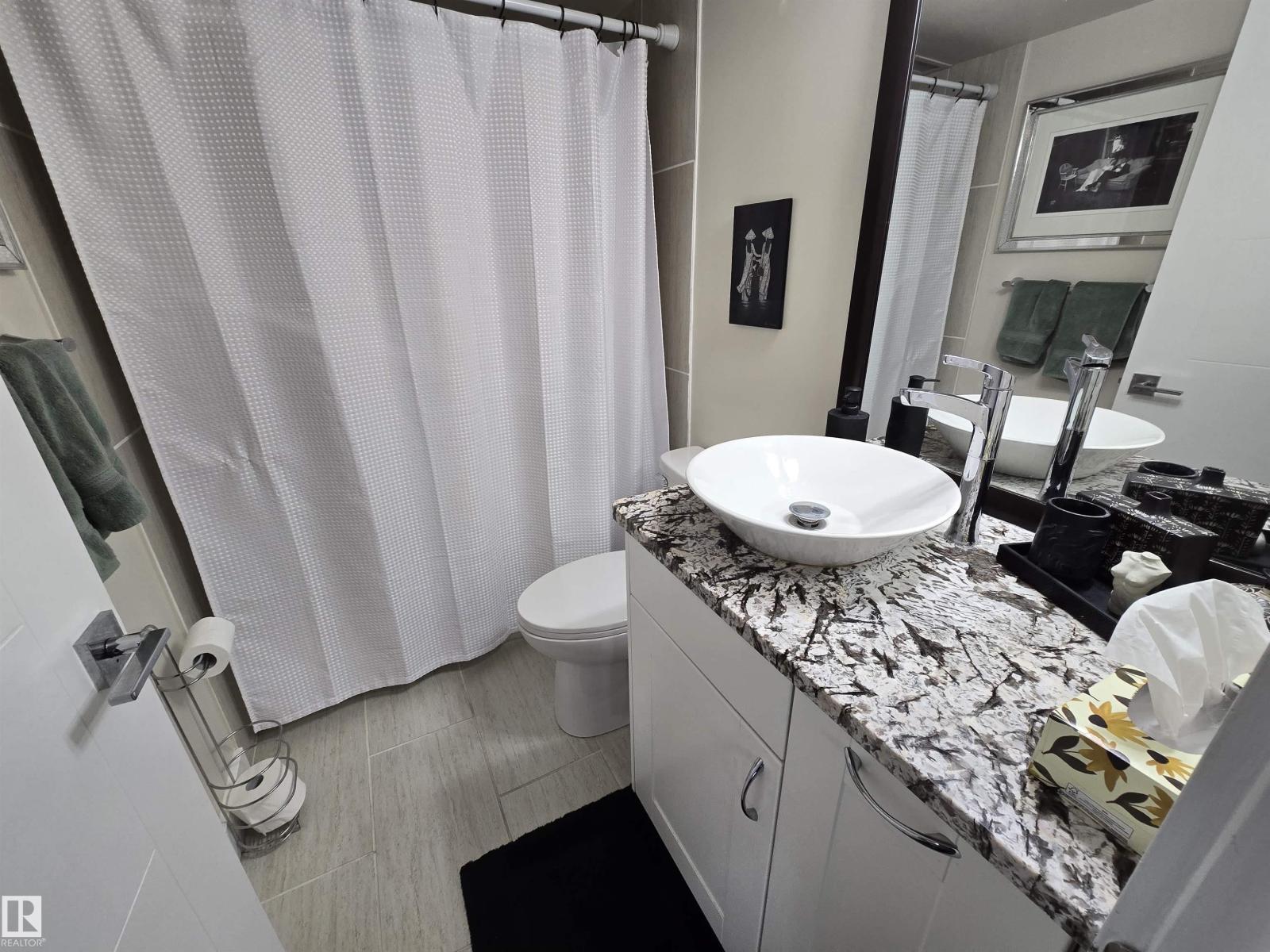 #404 10311 111 ST NW - 17